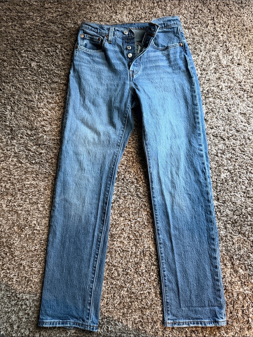 Levi's Women's Light Blue Straight-Leg Jeans